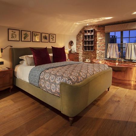 The Leicester Arms Country Inn Penshurst Екстериор снимка