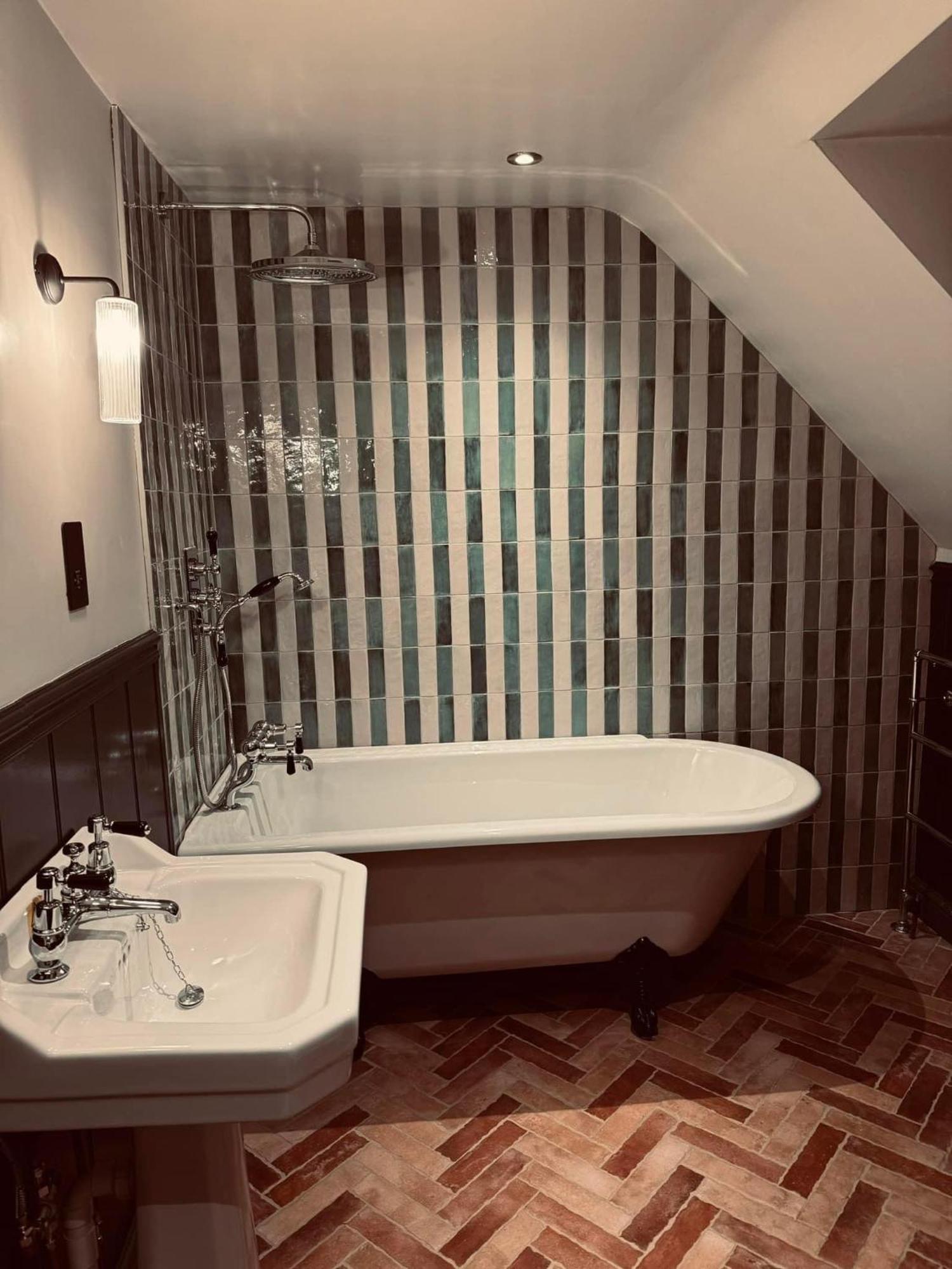 The Leicester Arms Country Inn Penshurst Екстериор снимка